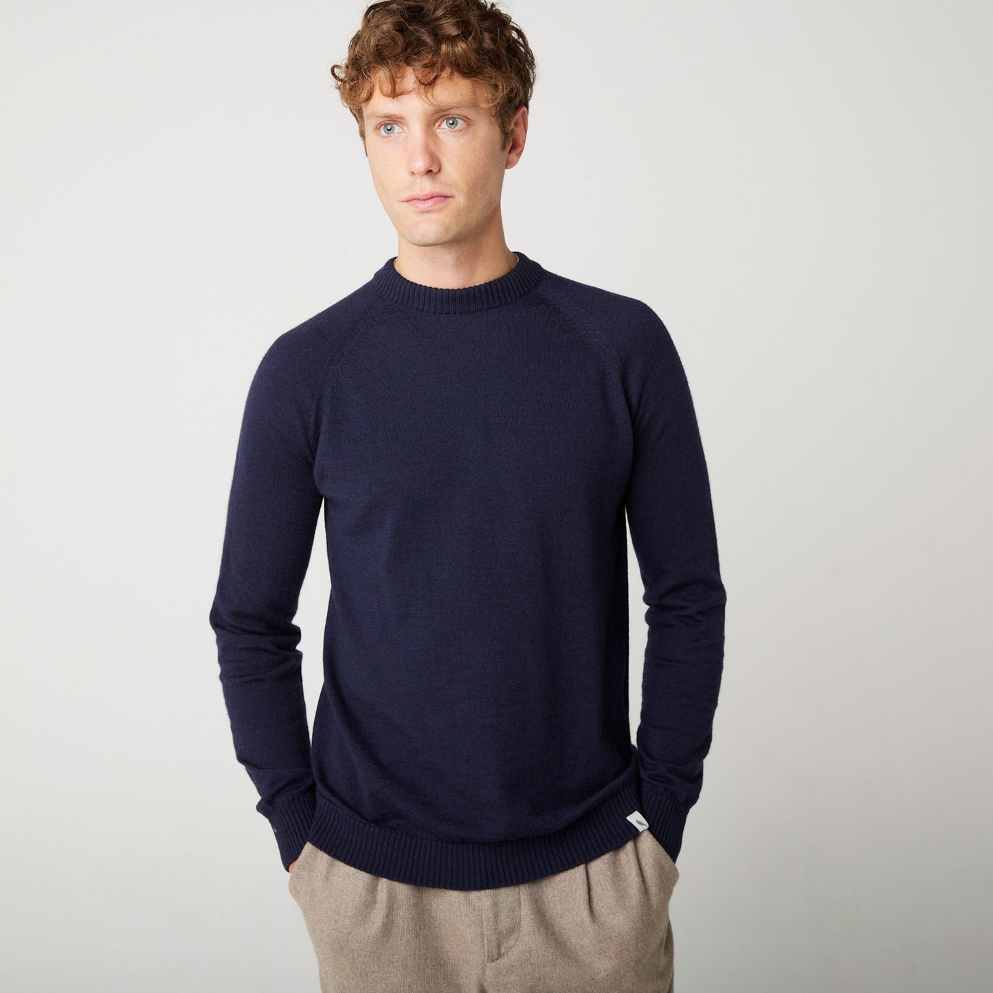 Product image for Herring Beauford Crew Jumper by Peregrine in navy