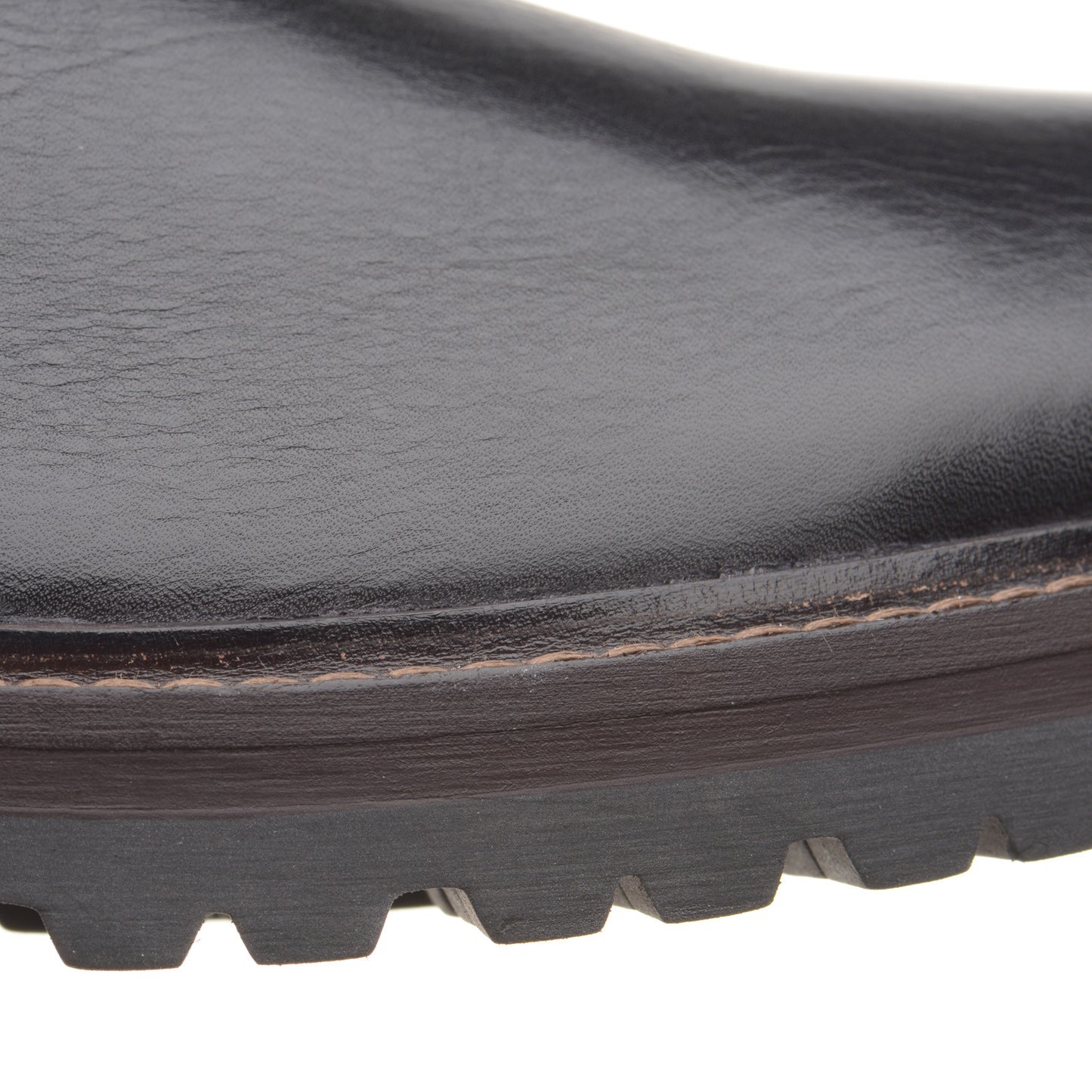 Product image for Herring Bragg mens rubber-soled Chelsea boots in black grain