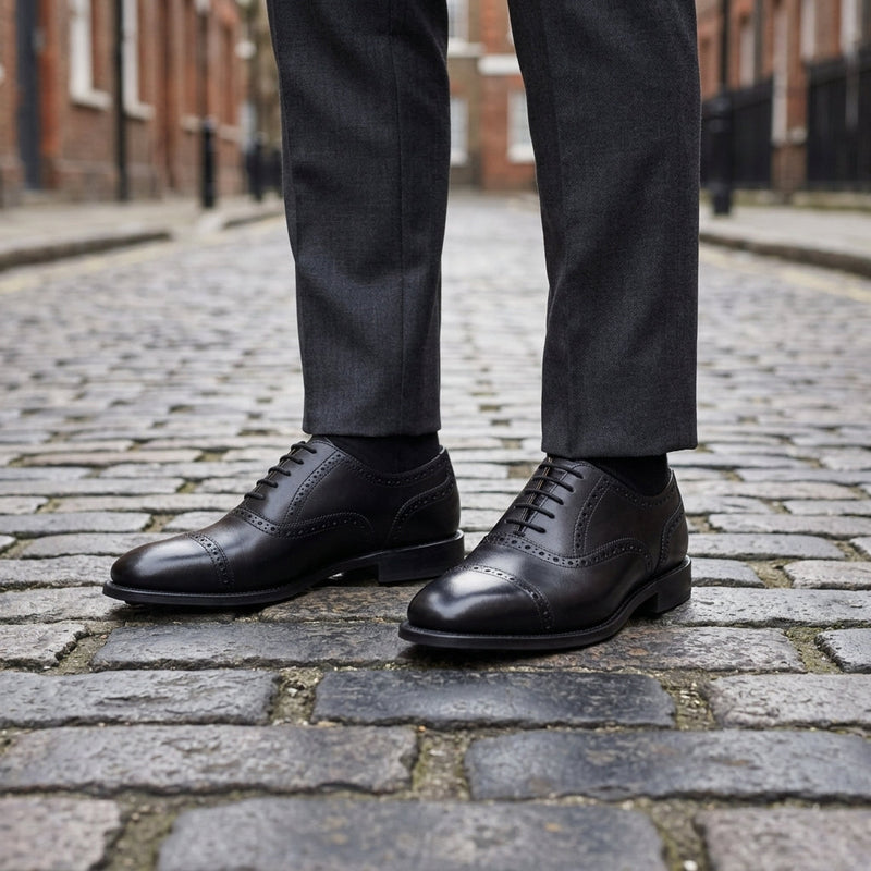 Men's work shoes in the sale