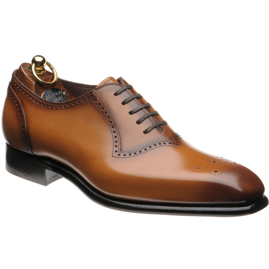 Product image for Herring Bournwell mens brogues in brown calf