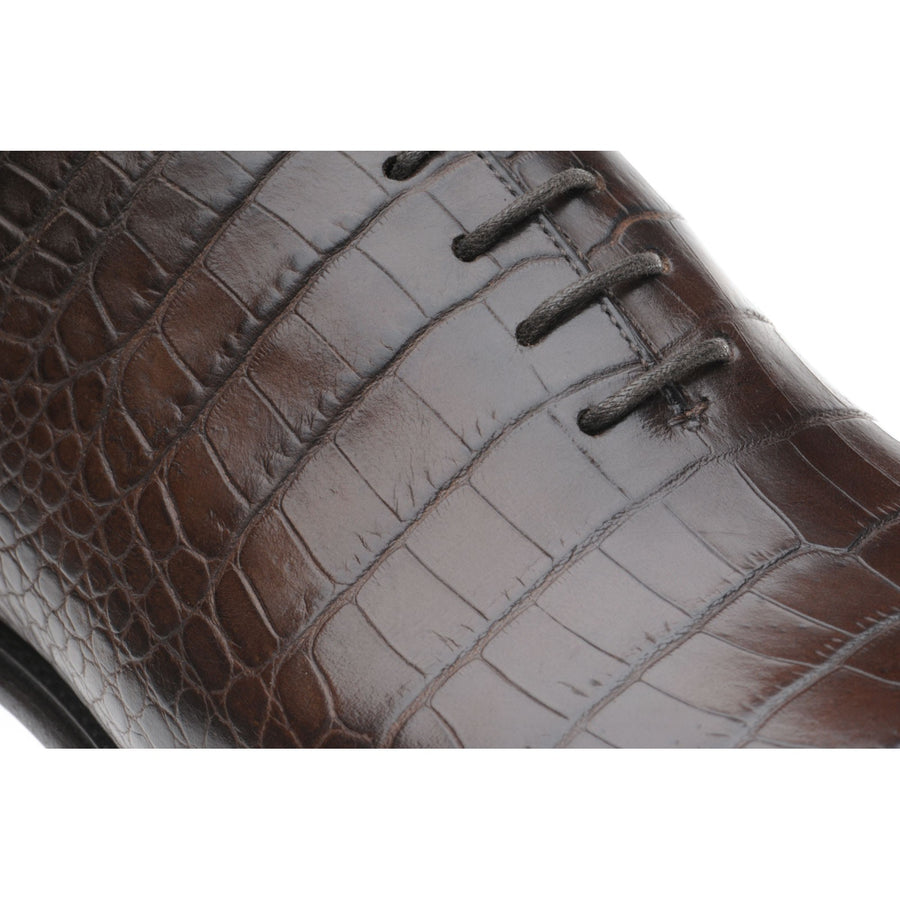 Product image for Herring Chaucer mens wholecuts in brown croc