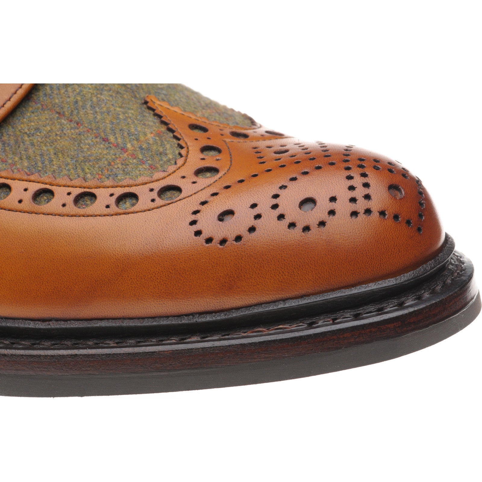 Product image for Herring Dartmoor (Rubber) mens tweed rubber-soled brogues in moorland green tweed and chestnut calf