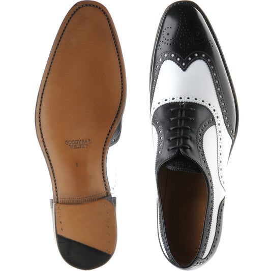 Product image for Herring Farnham mens two-tone brogues in black and white calf