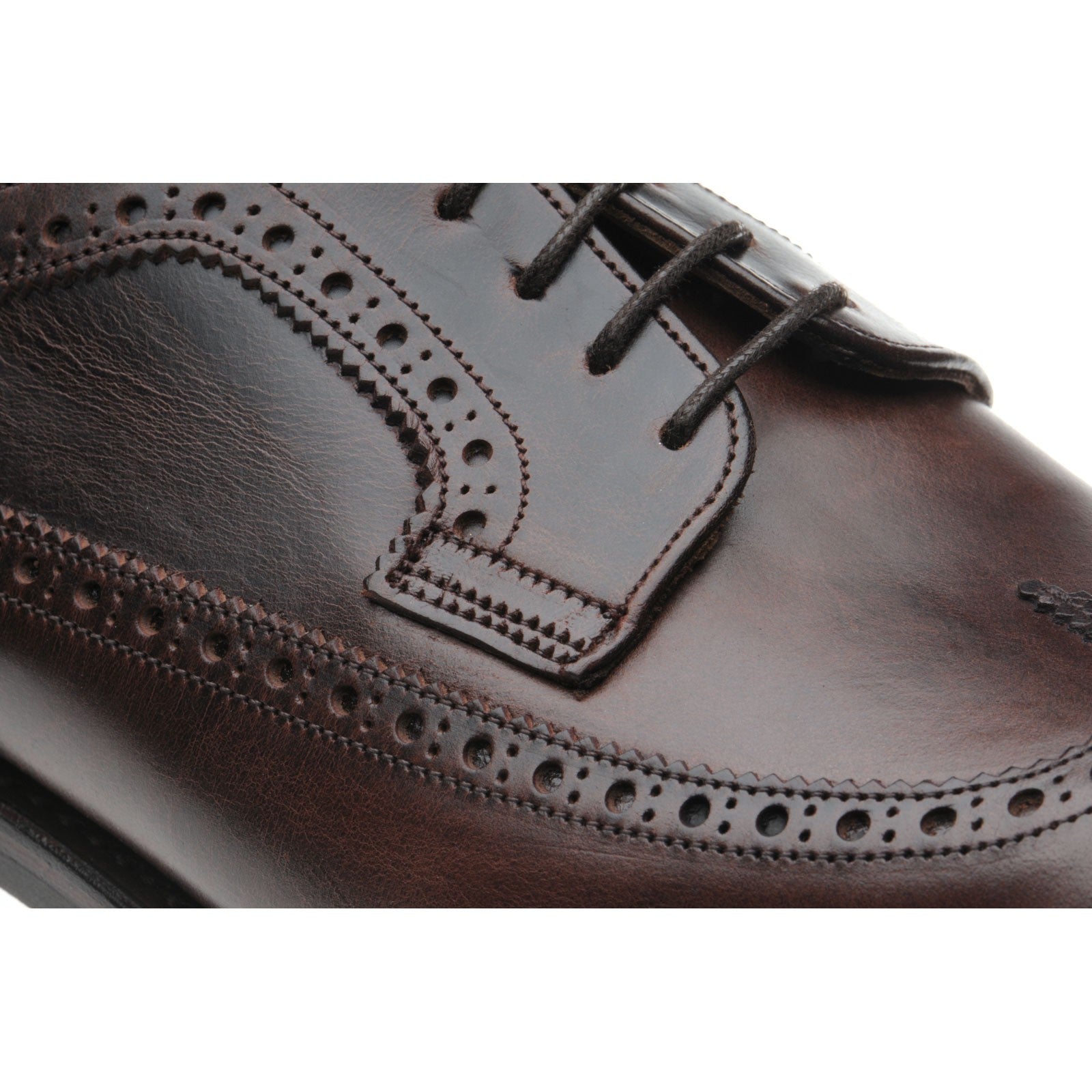 Product image for Herring Kirkoswold mens rubber-soled brogues in brown waxy