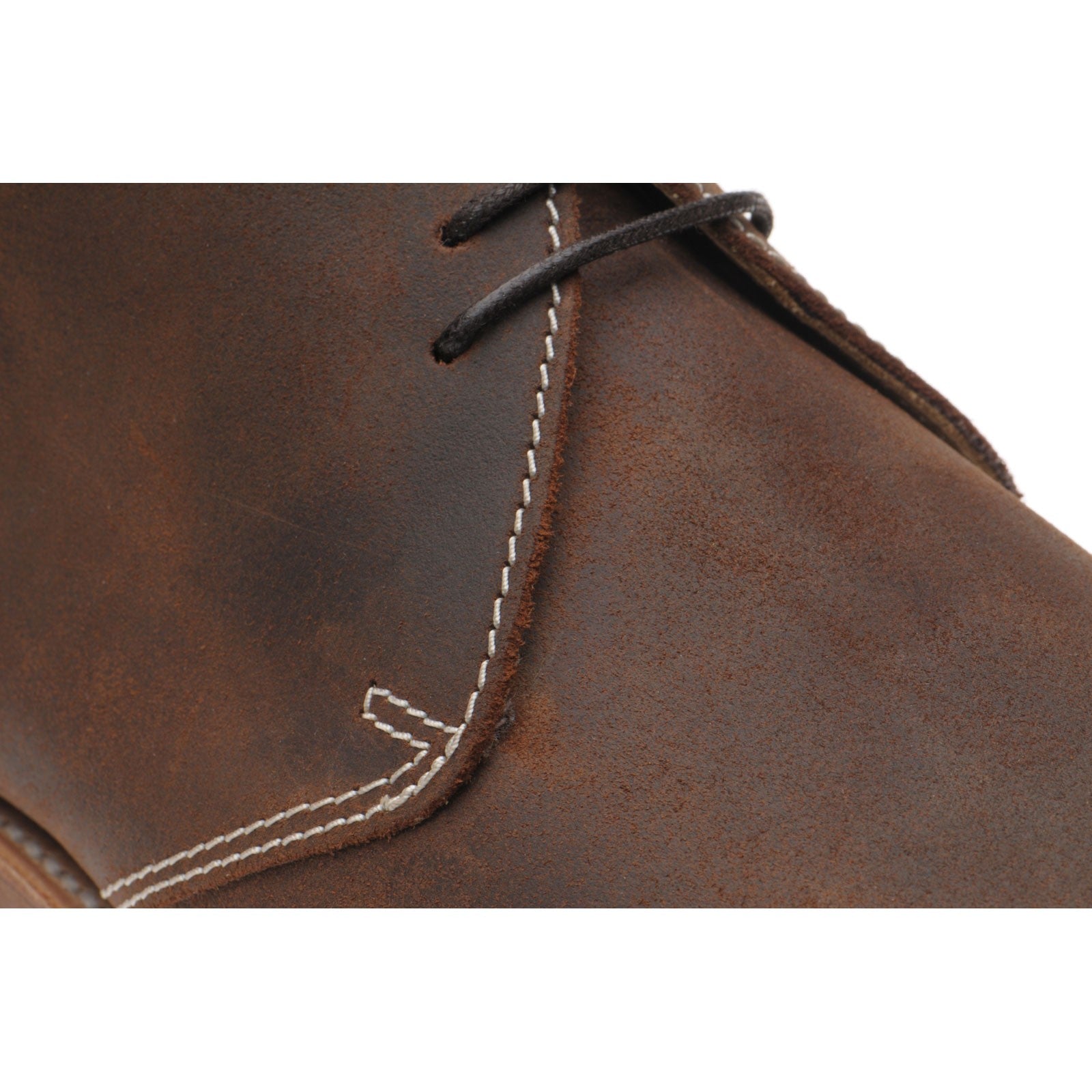 Product image for Herring Orkney mens Chukka boots in brown waxy