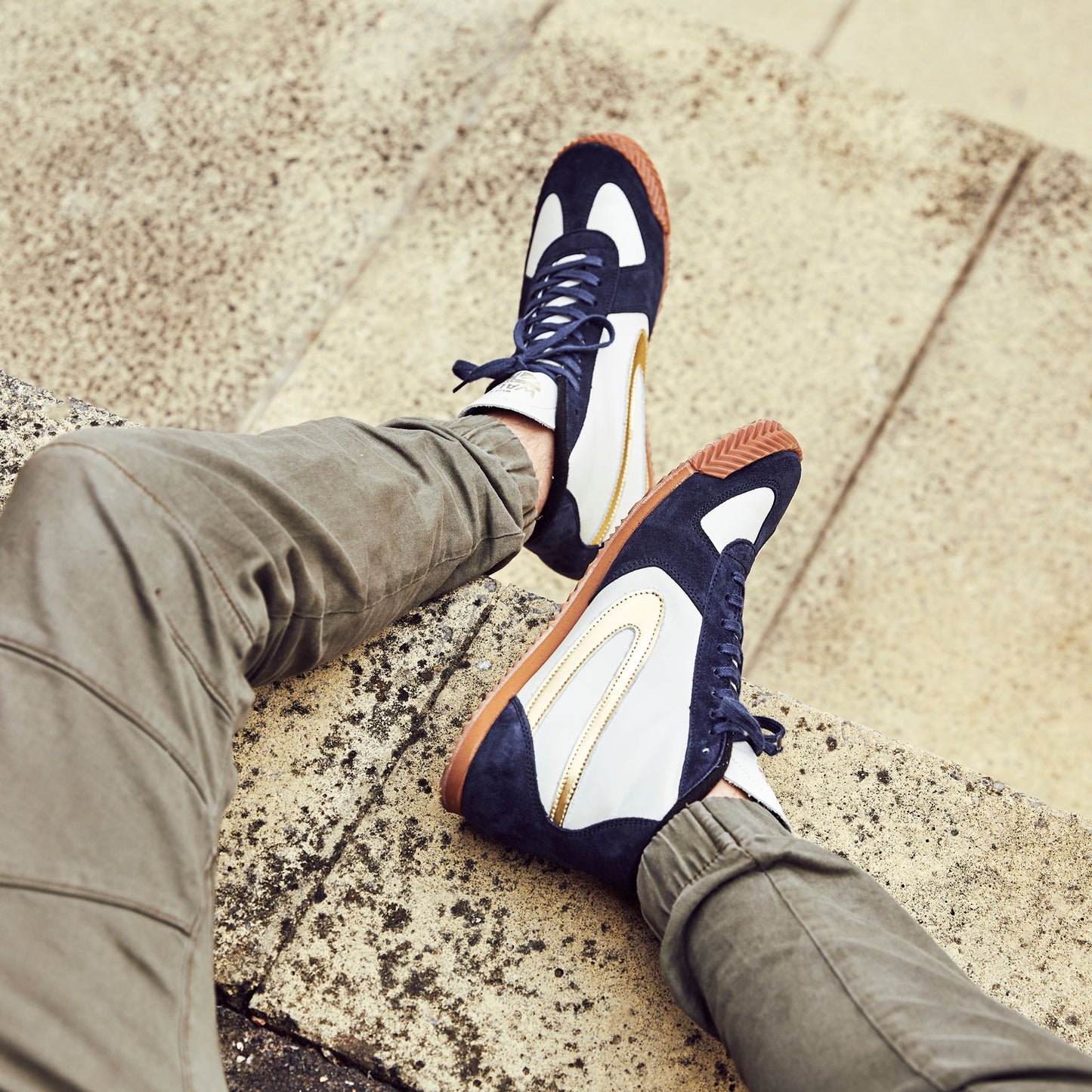 Product image for Herring Tokyo Hi-Top Trainer mens rubber-soled boots in white calf and navy suede