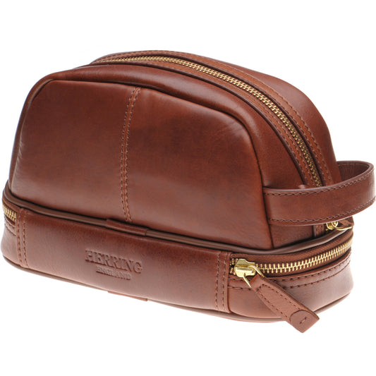 Product image for Herring Washbourne II (Washbag) in dark chestnut