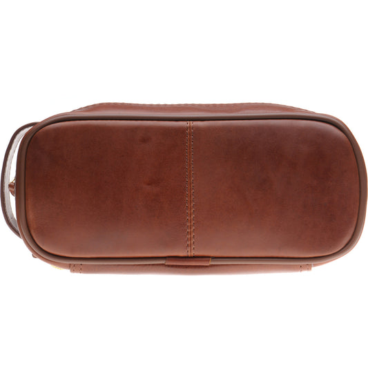 Product image for Herring Washbourne II (Washbag) in dark chestnut