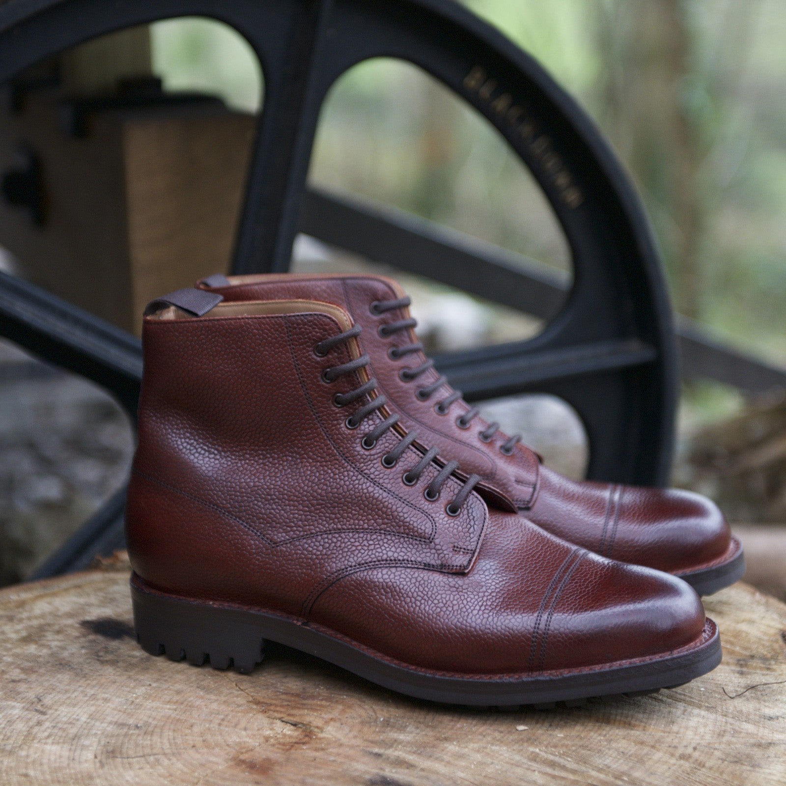 Herring Windermere mens rubber-soled boots in burgundy grain